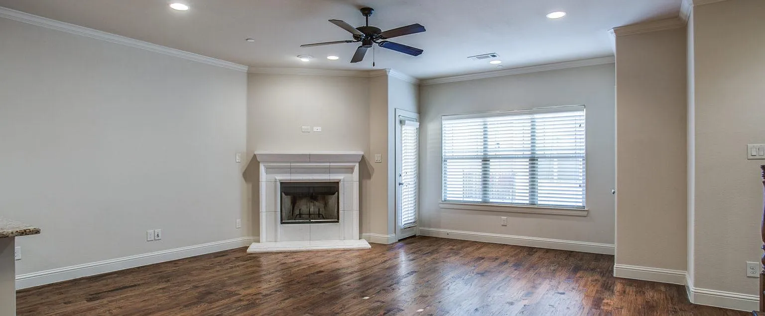 2 bed, 2.5 bath, 1579 sqft, $3,495 — Photo 2
