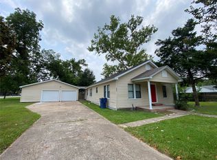 205 N Elm St, Sweeny, TX 77480