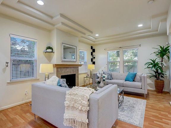 4th image of 5592 Cedar Garden Ct