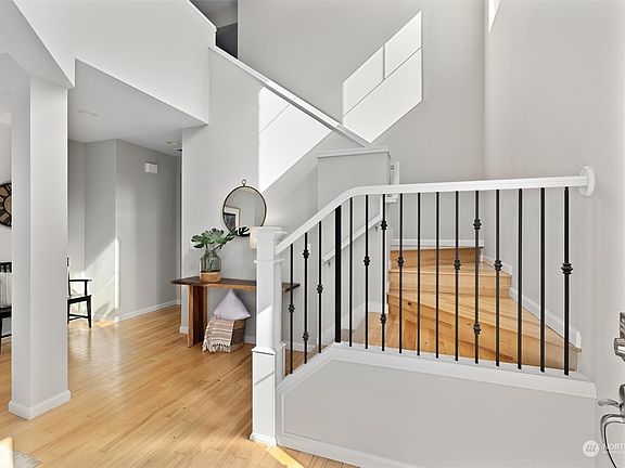 4th image of 7134 115th Court SE