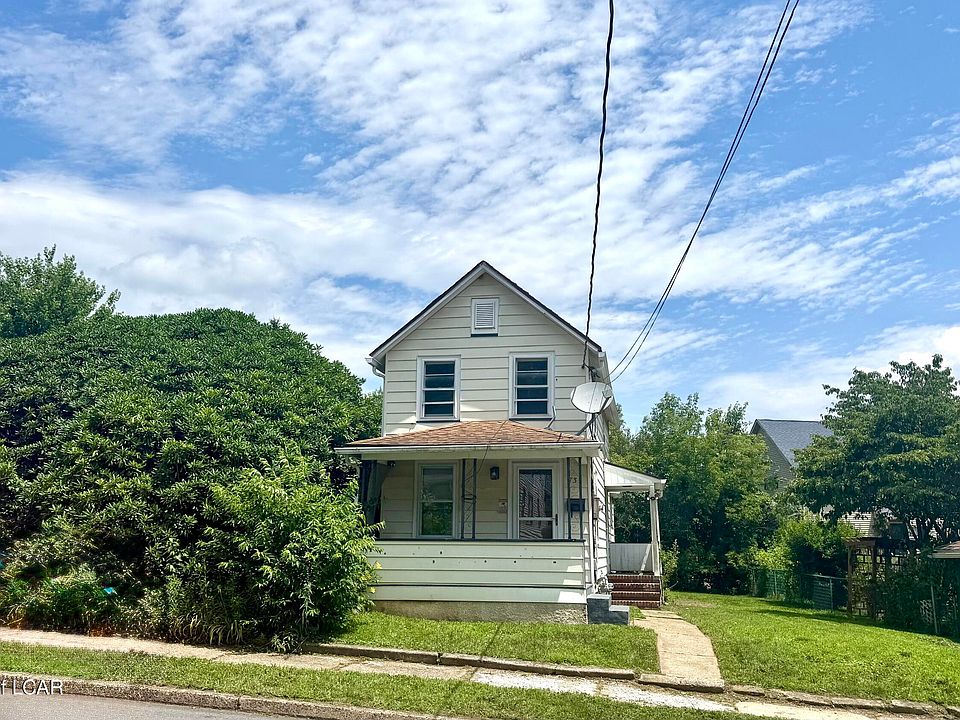 1st image of 733 Miller St