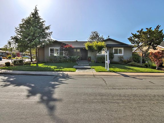4th image of 1199 Holmes Ave