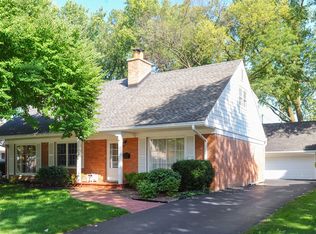 2536 Laurel Ln, Wilmette, IL 60091