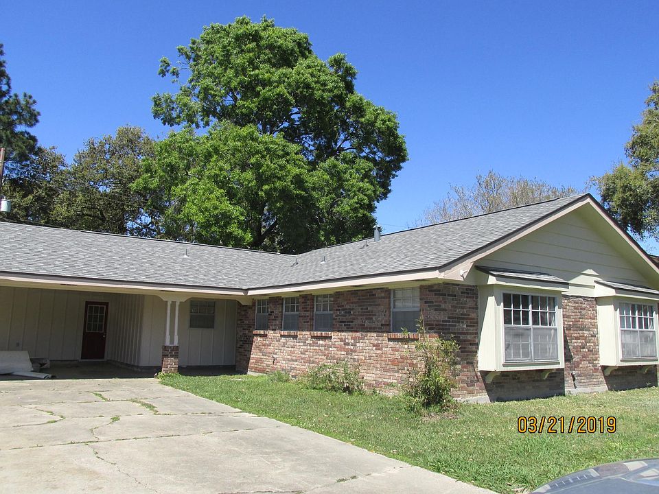 1st image of 810 Dulles Dr