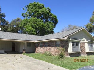 810 Dulles Dr, Lafayette, LA 70506