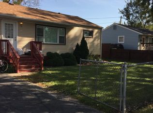 1333 Lorraine Pl, Waukegan, IL 60085