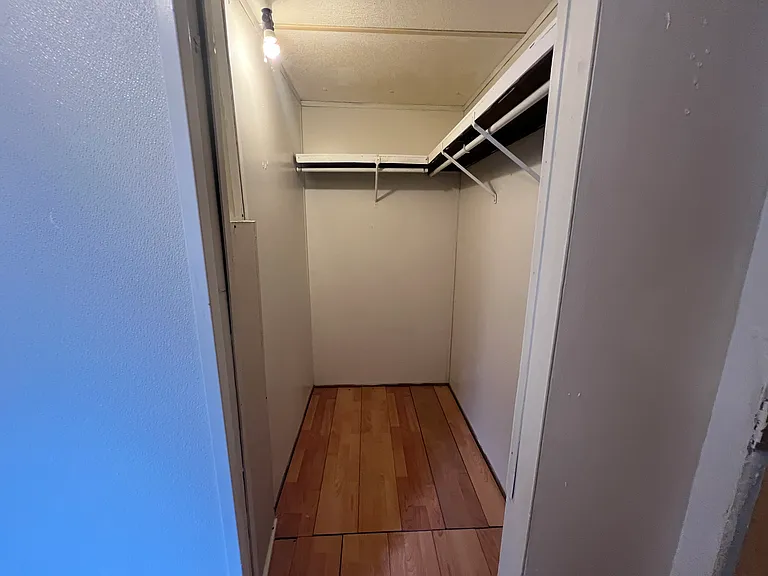 10160 SE Sunset Harbor Rd — Photo 3