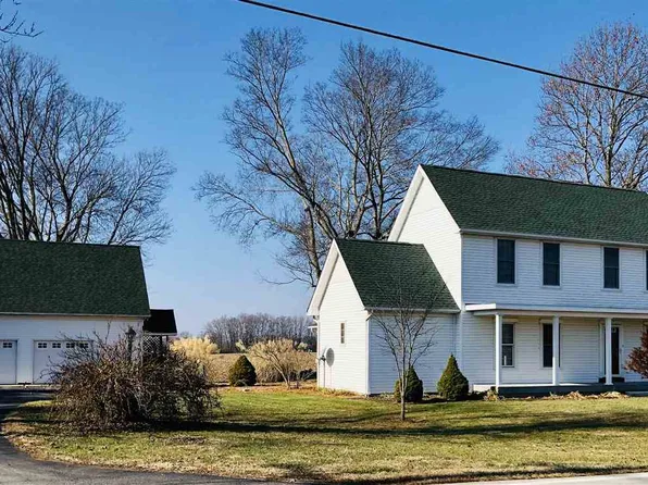 8547 S Trueblood Pl, Terre Haute, IN 47802