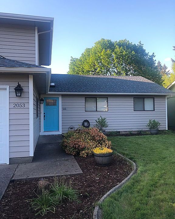 2nd image of 2053 Lone Fir Ct SE