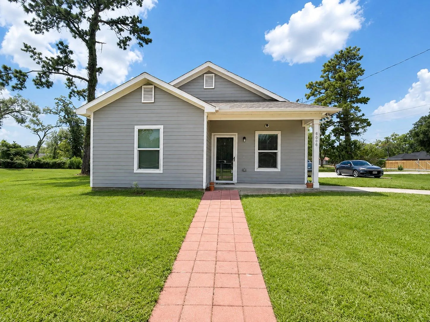 2 bed, 2.0 bath, 1260 sqft, $1,750 — Photo 2