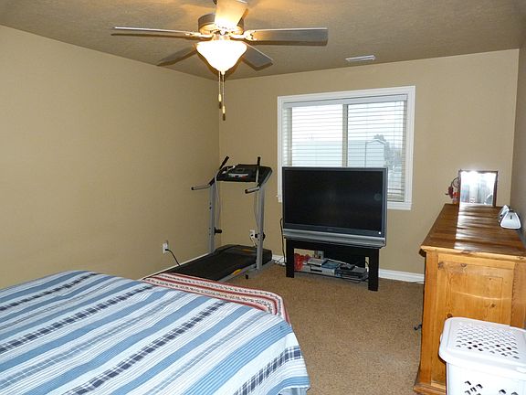 5th image of 490 N 2450 W APT 4