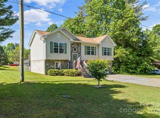 4269 Smokey Creek Rd, Lenoir, NC 28645