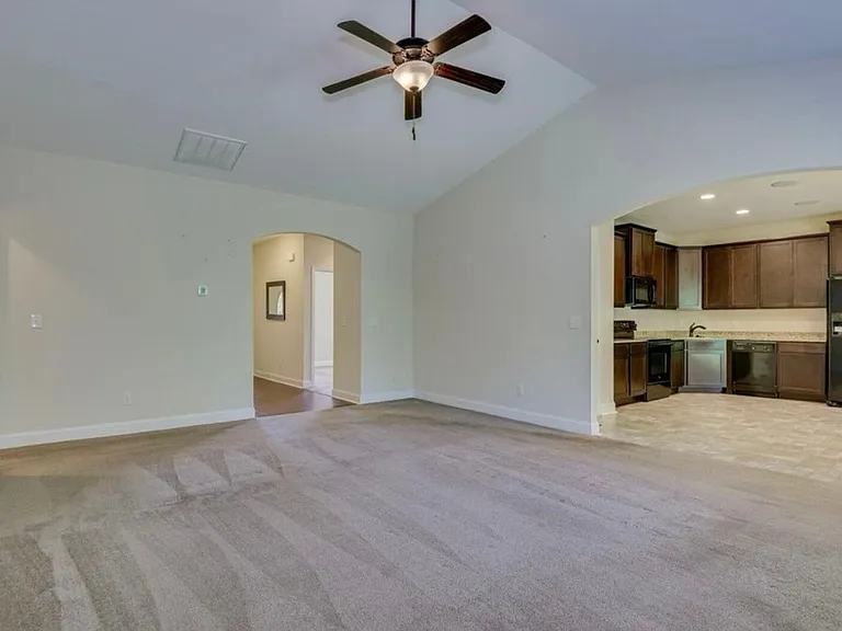 221 NW Grand Oaks Way — Photo 7