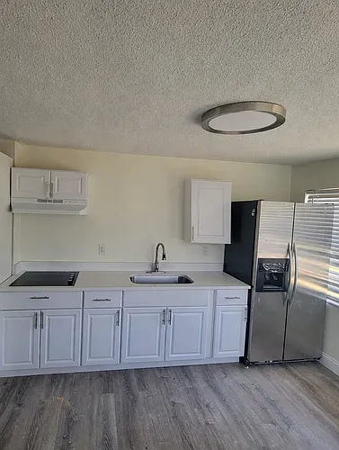 4408 Terry Loop Photo 1