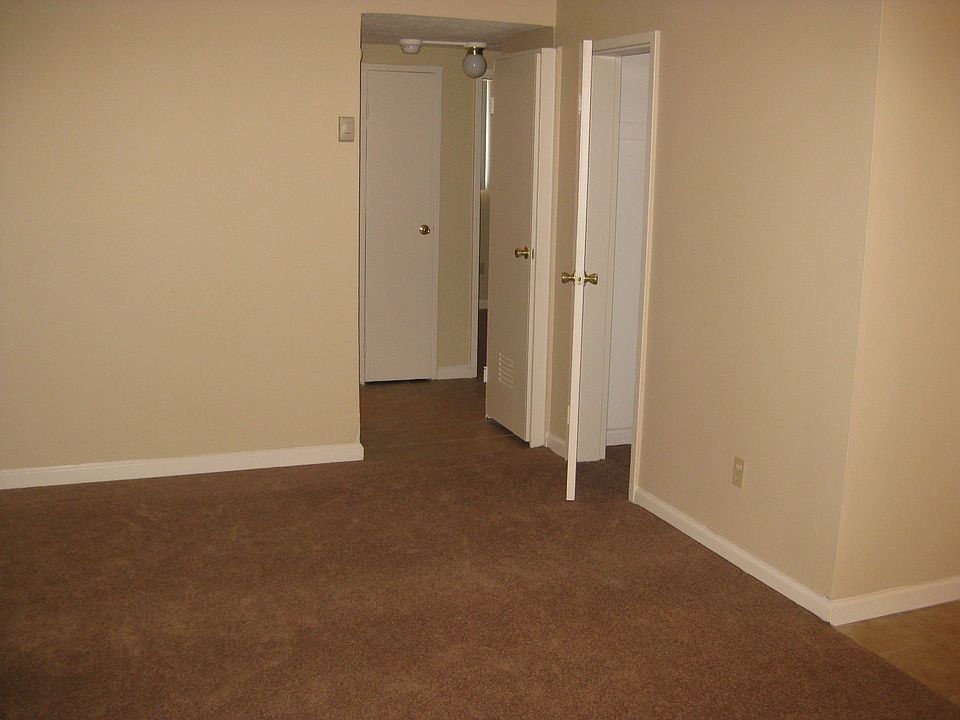 1st image of 2079 Belvoir Blvd APT 6