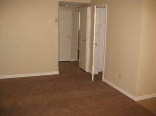 2087 Belvoir Blvd APT 3, South Euclid, OH 44121