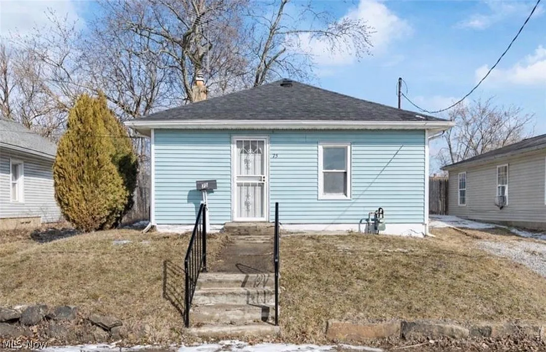 75 W Dartmore Ave photo 1