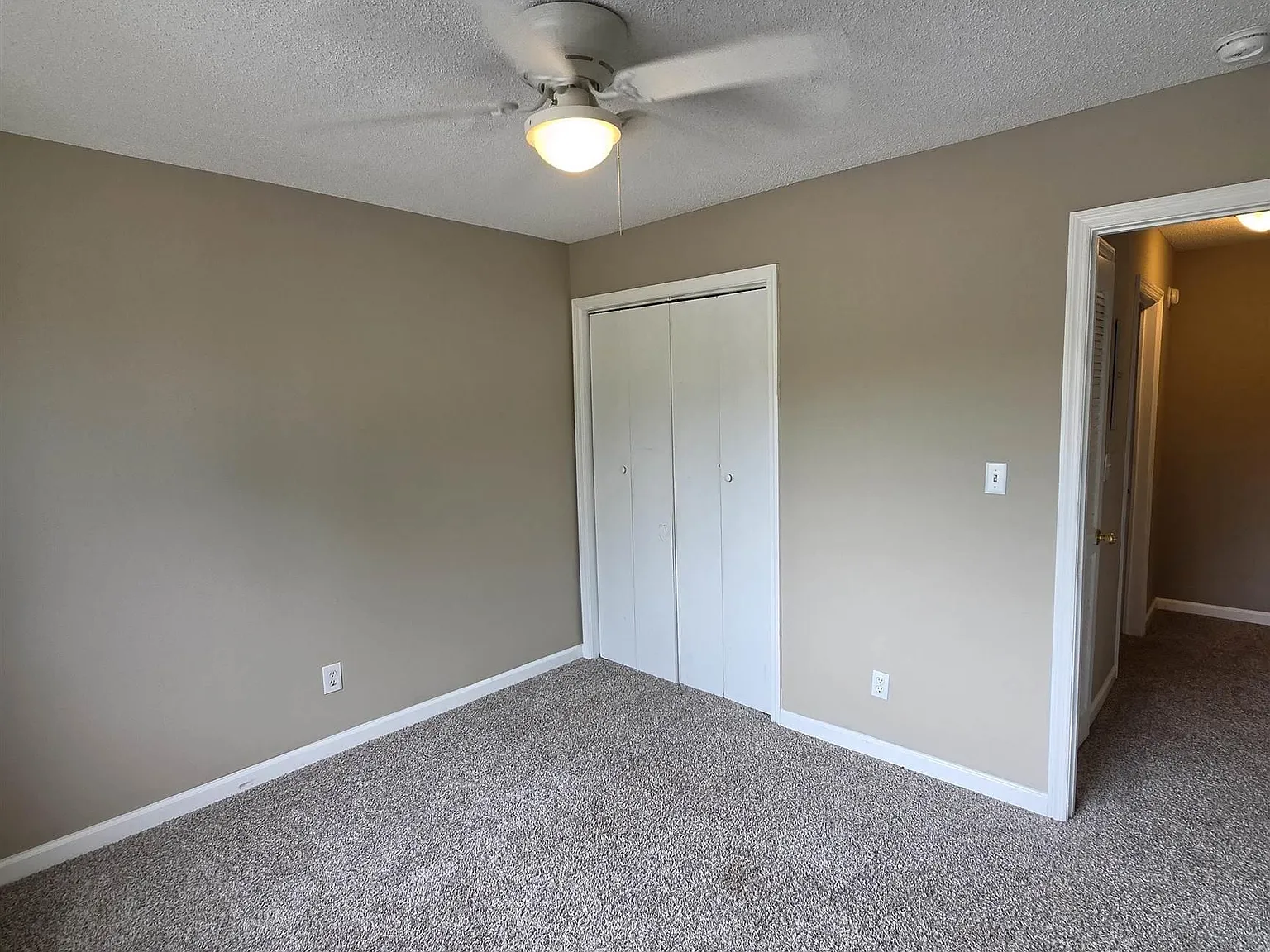 2 bed, 1.5 bath, 1080 sqft, $1,175 — Photo 3