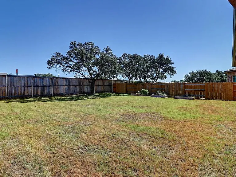 9308 Ivalenes Hope Dr — Photo 36