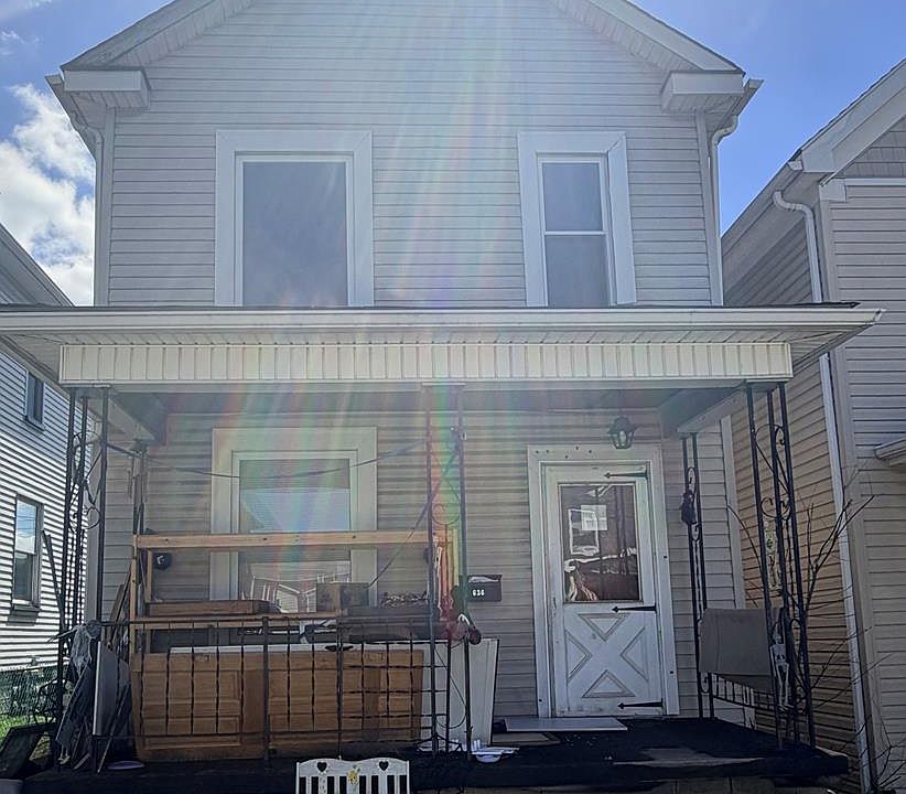 1st image of 636 Banfield Avenue