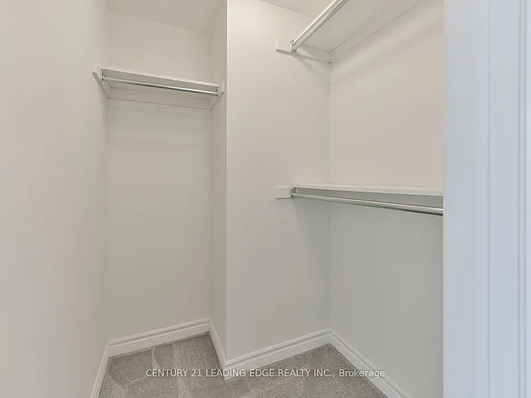 30 William Shearn Cres — Photo 24