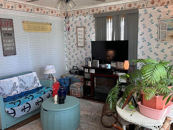 3rd image of 3831 Clough Ave