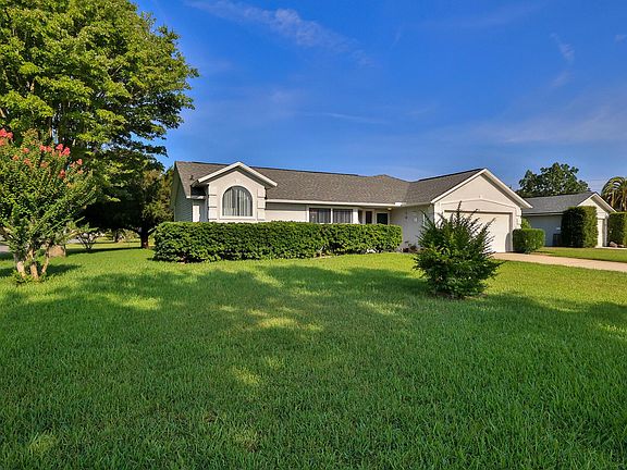 5th image of 19 Lake Meadow Way