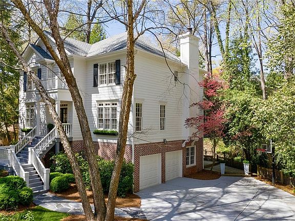 3rd image of 3068 Marne Dr NW
