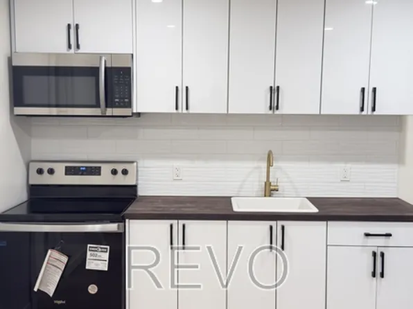 137 Oakdale Ave Unit 1, Saint Catharines, ON L2P 2L3