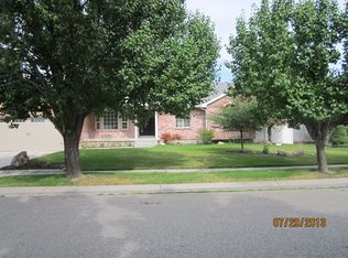 9633 S Iron Gate Rd, South Jordan, UT 84095