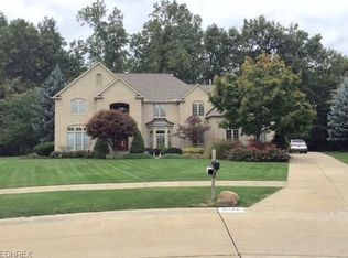 31130 Planters Grove Ln, Westlake, OH