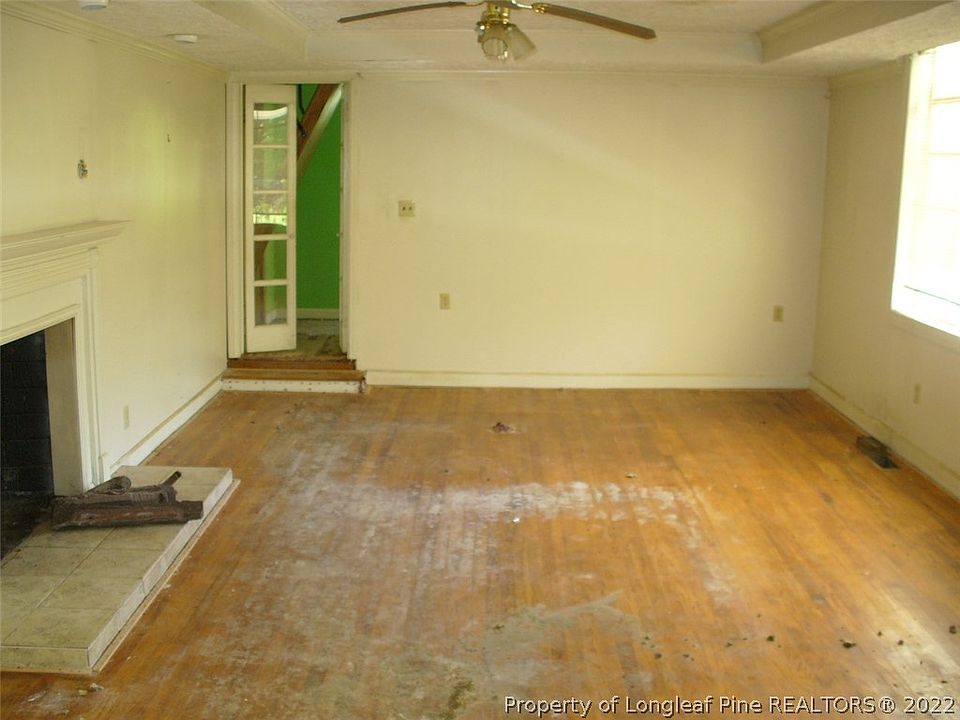 2nd image of 611 N Magnolia St