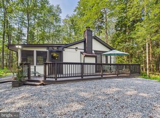 162 Safro Ct, Pocono Lake, PA 18347