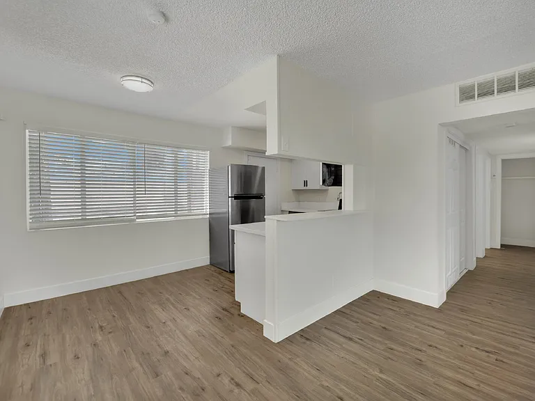 1304 Rexford Pl — Photo 15