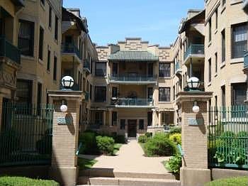 2nd image of 5518 S Cornell Ave APT 2W