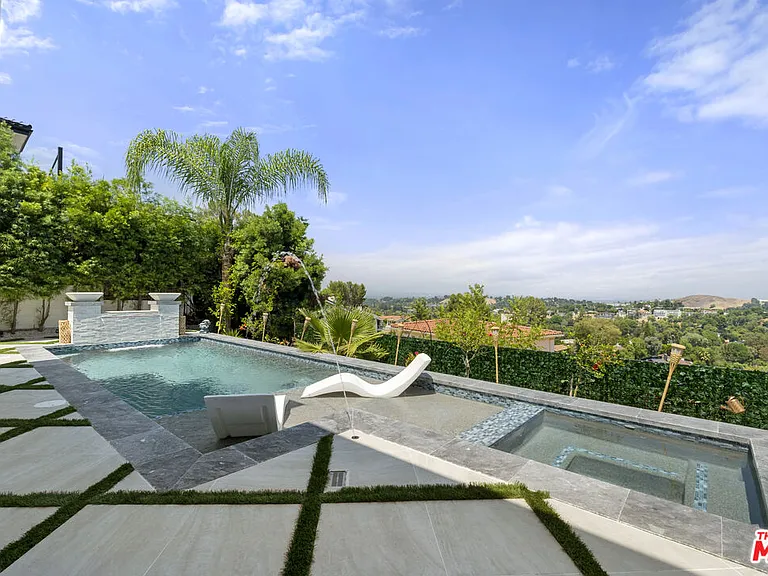 21615 Medina Estates Dr — Photo 4
