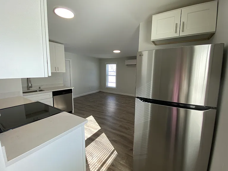 38 Summer St #1 — Photo 4