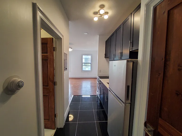 347 Alden Ave #2 — Photo 6