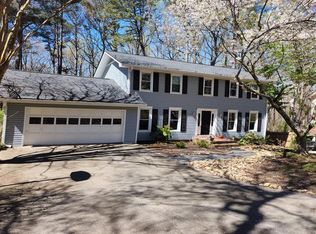 941 Beaver Ln NW, Lilburn, GA 30047