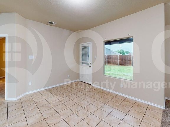 3rd image of 2725 Gains Mill Dr