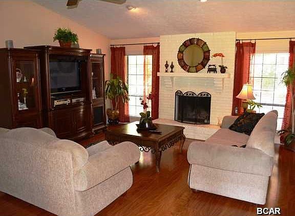 4th image of 6825 Forsythe Dr
