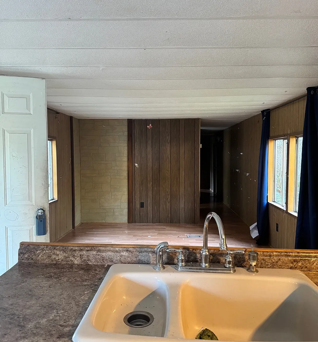 2 bed, 750 sqft, $1,650 — Photo 2