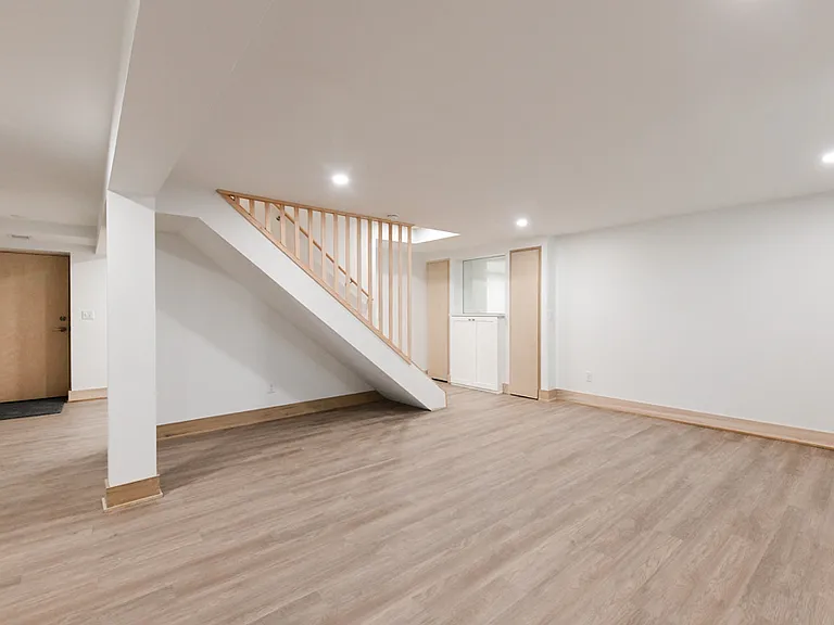 10526 Forrest Dr — Photo 24