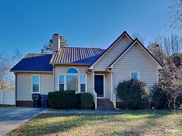 1205 Spruce Dr, Zebulon, NC 27597
