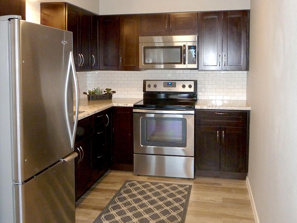1st image of 1346 E Vista Ave APT 1