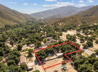 16426 Calle Daggett, Green Valley, CA 91390