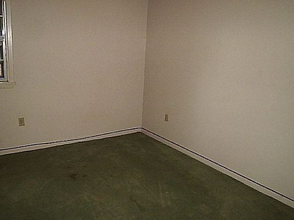 2nd image of 83 Cottonwood Dr