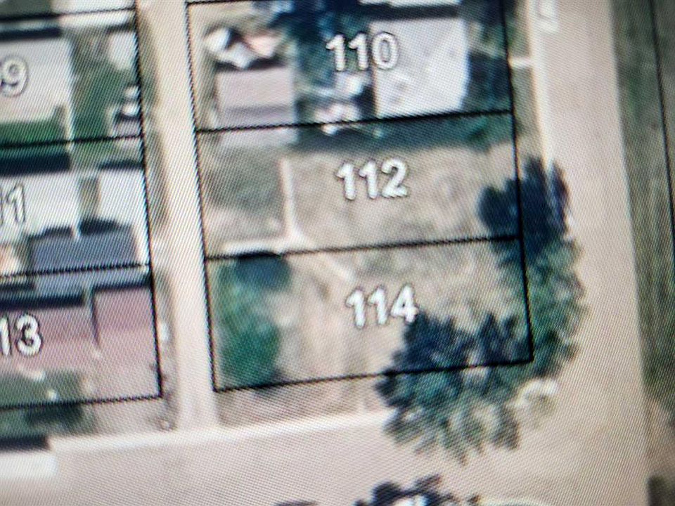 1st image of 112 Railway Ave S