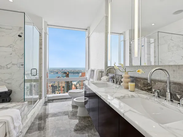 80 Columbus Circle image 8 of 10