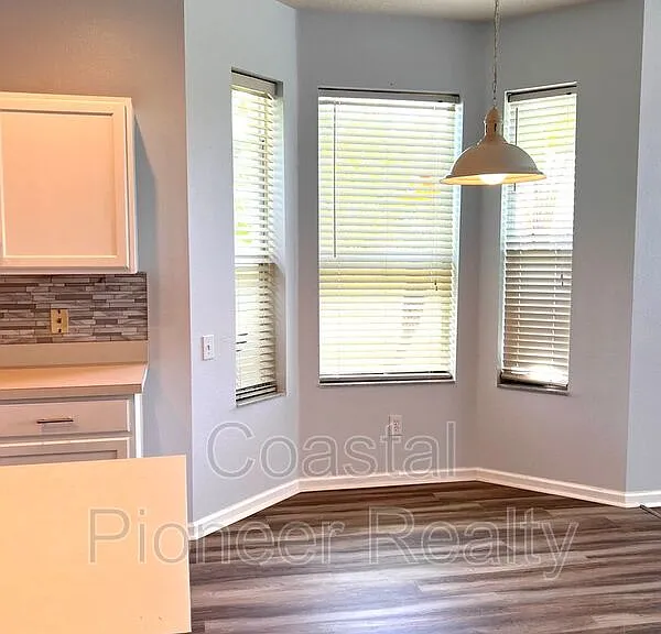 11404 Misty Isle Ln — Photo 8